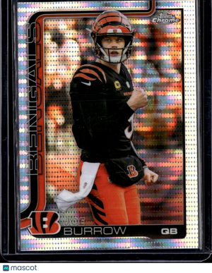 2025 Topps Chrome Football Joe Burrow #61 Prizm